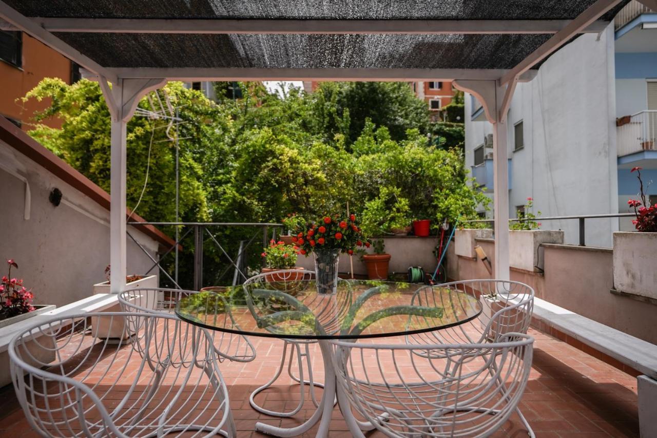 Stunning Terrace Vatican City Appartement Rome Buitenkant foto
